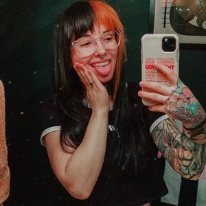 Meet your Posher, Shelbi